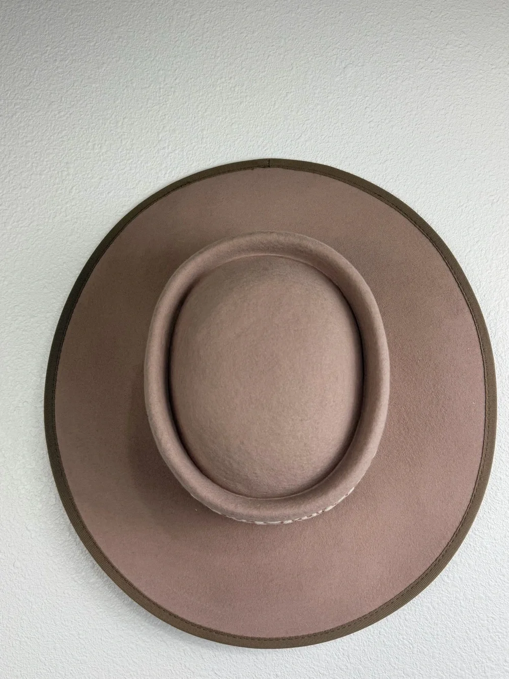 Olive & Pique NWT Cream Boho Tribal Band Adjustable Wide Brim Wool Hat